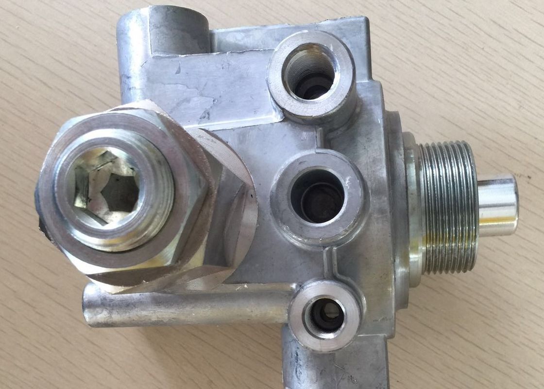 Universal Spin On Fuel Filter Head Standard Size For E320C E320D E330C D